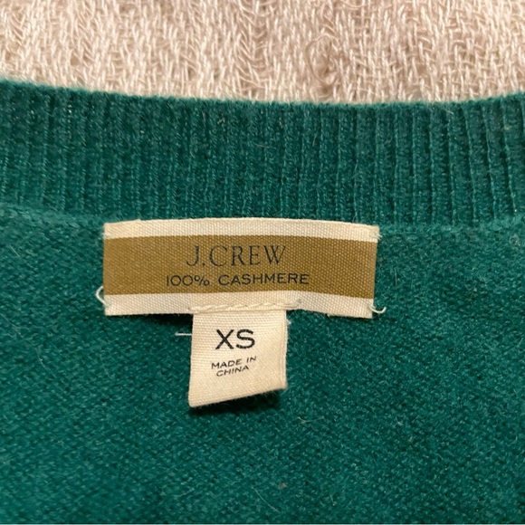 J.Crew Green Cashmere Sweater Size XS - Picture 2 of 3